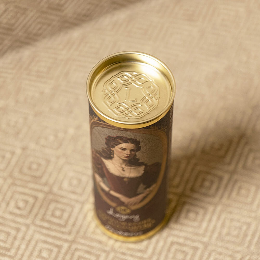 Garderob och linnetextilier doftsatta med Logevy Cashmere – mjuk och elegant textildoft för hemmet.