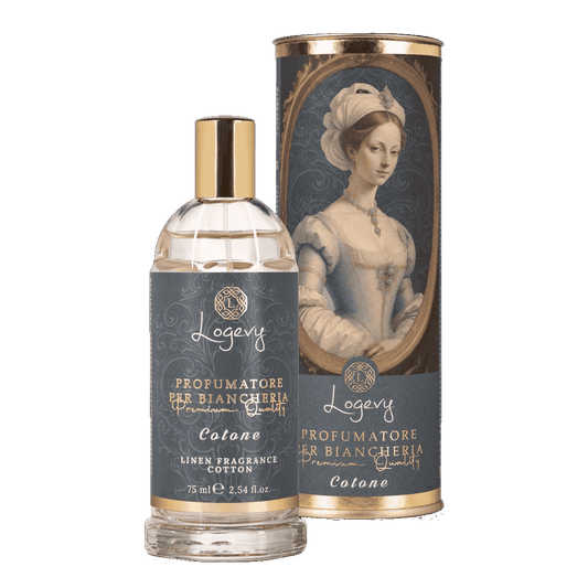 Logevy Cotone linnespray för textilier – ren textildoft med ros, iris och mjuk vit mysk.